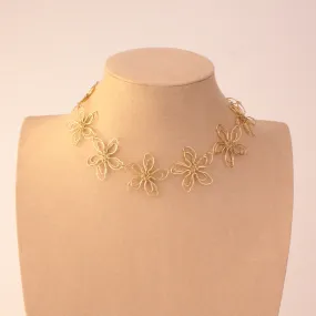 Collar flores.