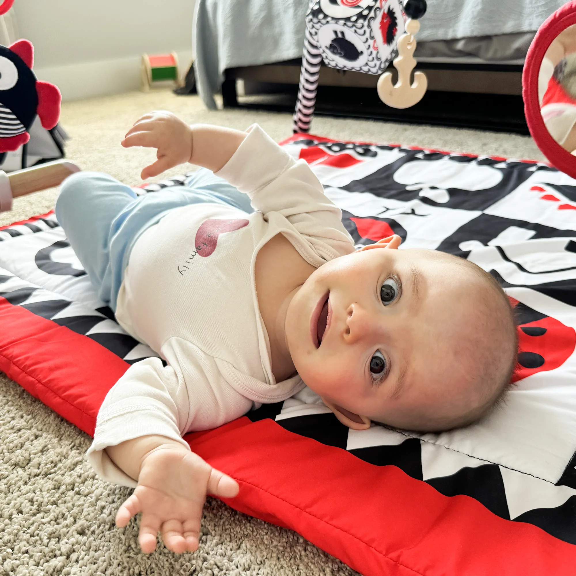 High Contrast Square Mat with Sound Toys