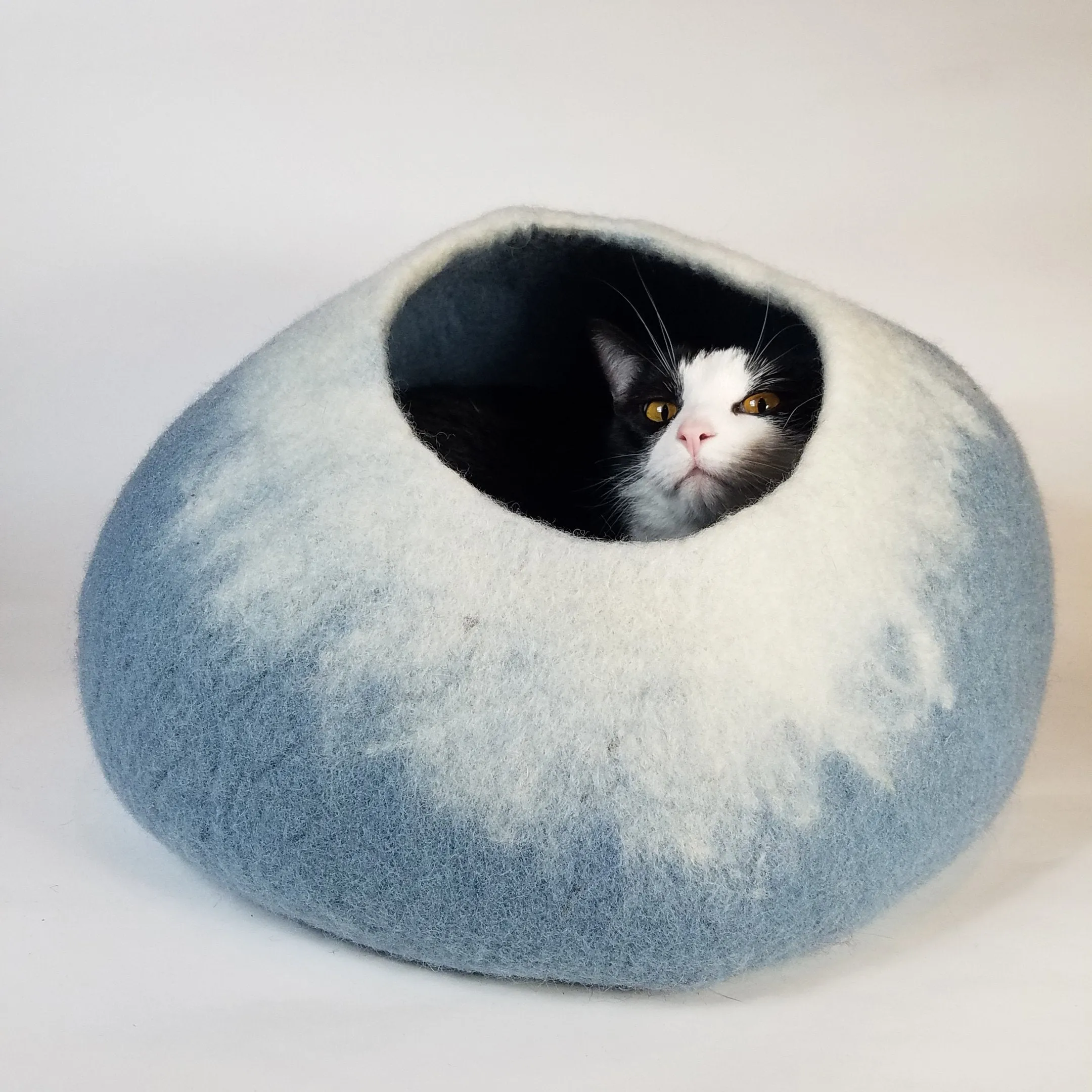 Sky Blue and White Cat Cave | Pet Bed